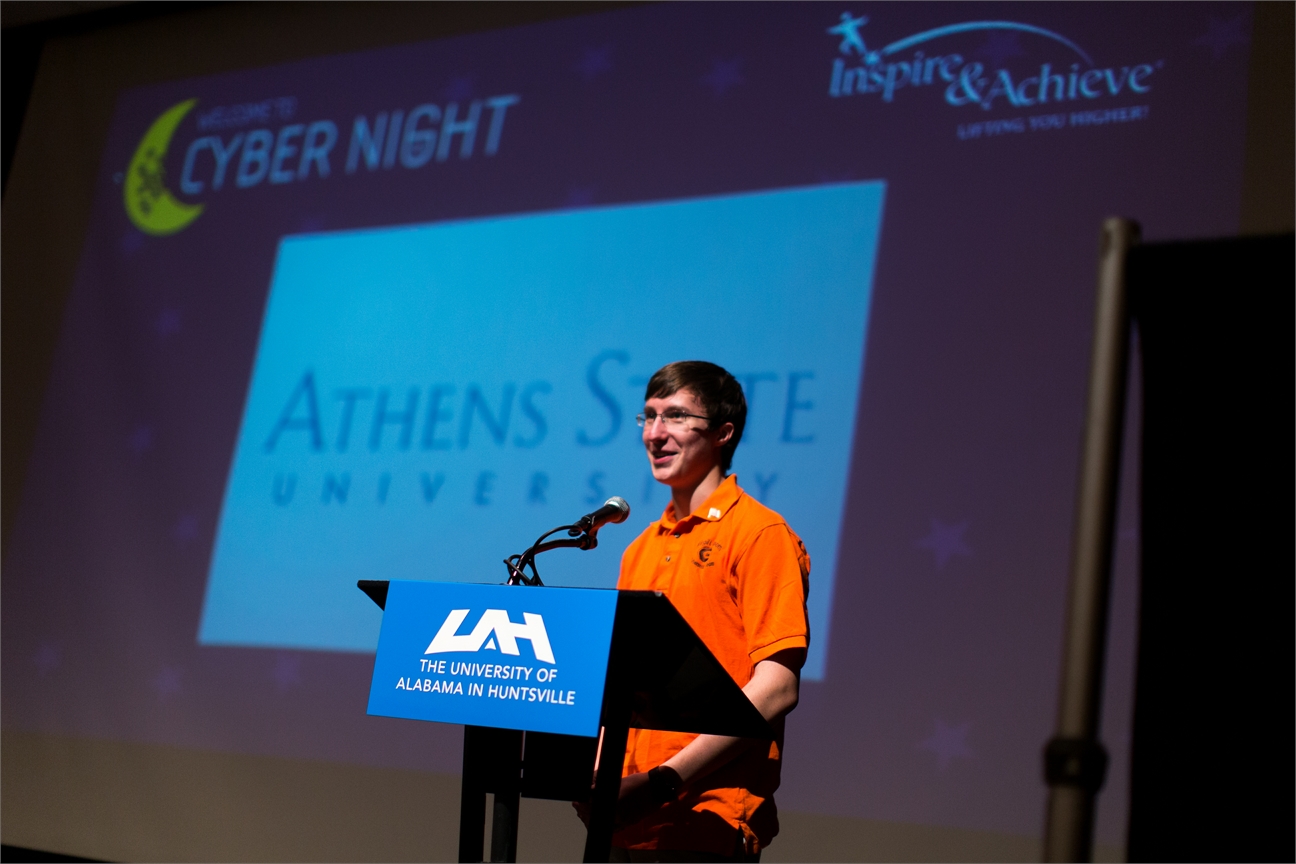 CyberNIght-095