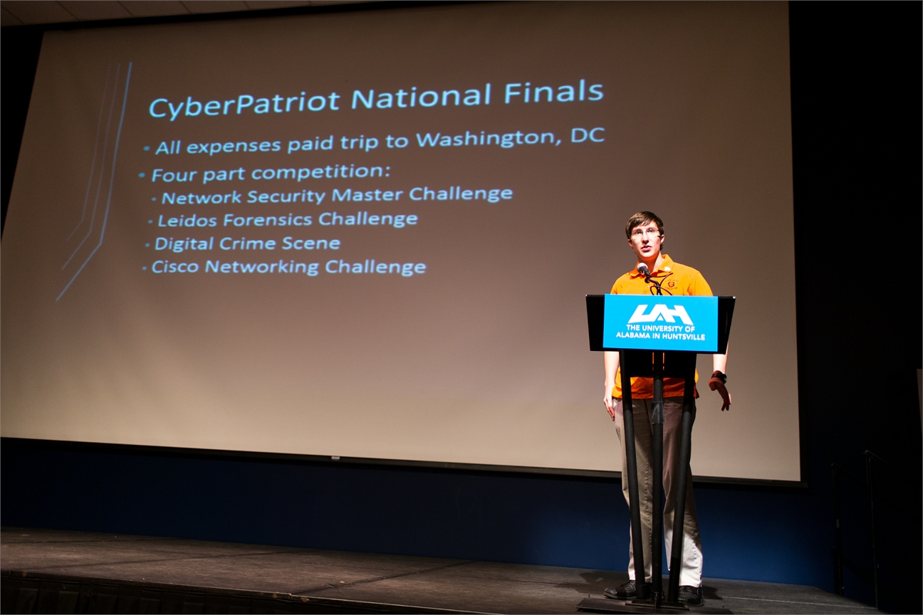 CyberNIght-097